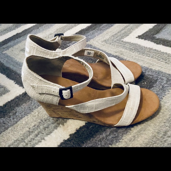 TOMS Cream Wedge Cork Sandals 11M Preowned - Picture 5 of 5